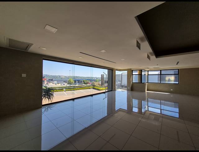 805M² OFFICE TO LET IN KRAMERVILLE